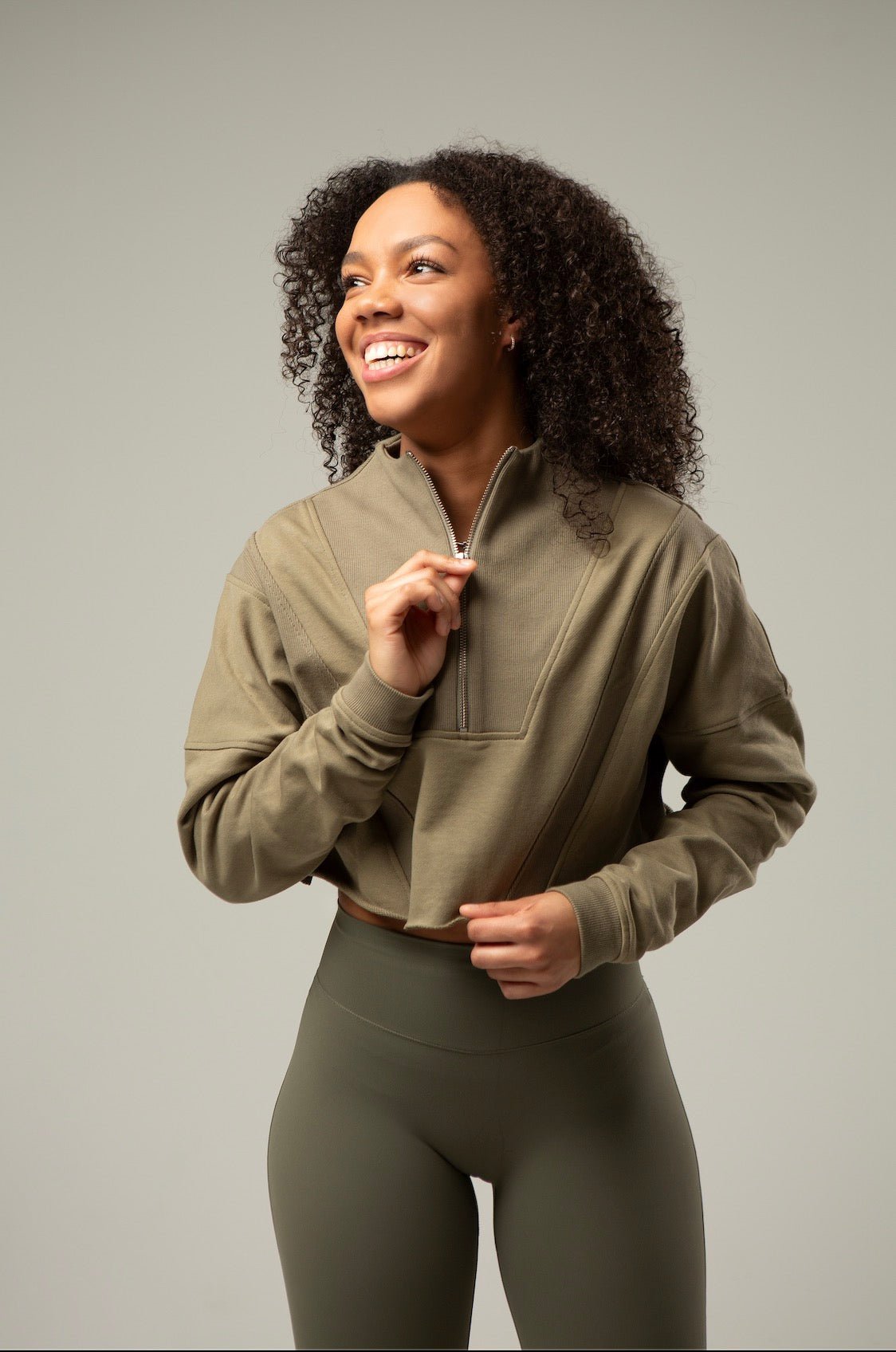 Cropped Half - Zip Hoodie - aniri | Sportswear