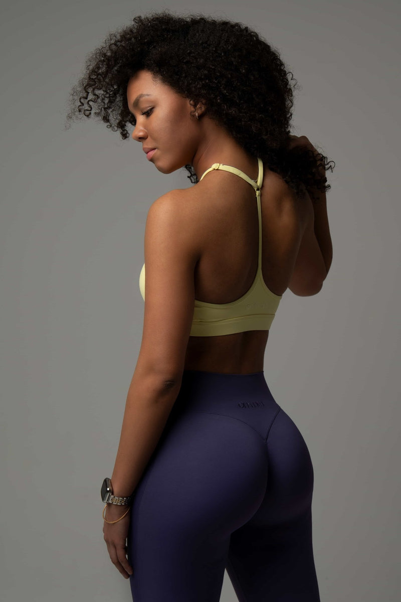 SculptAir One-Shoulder Bra Gelb – schräg von hinten