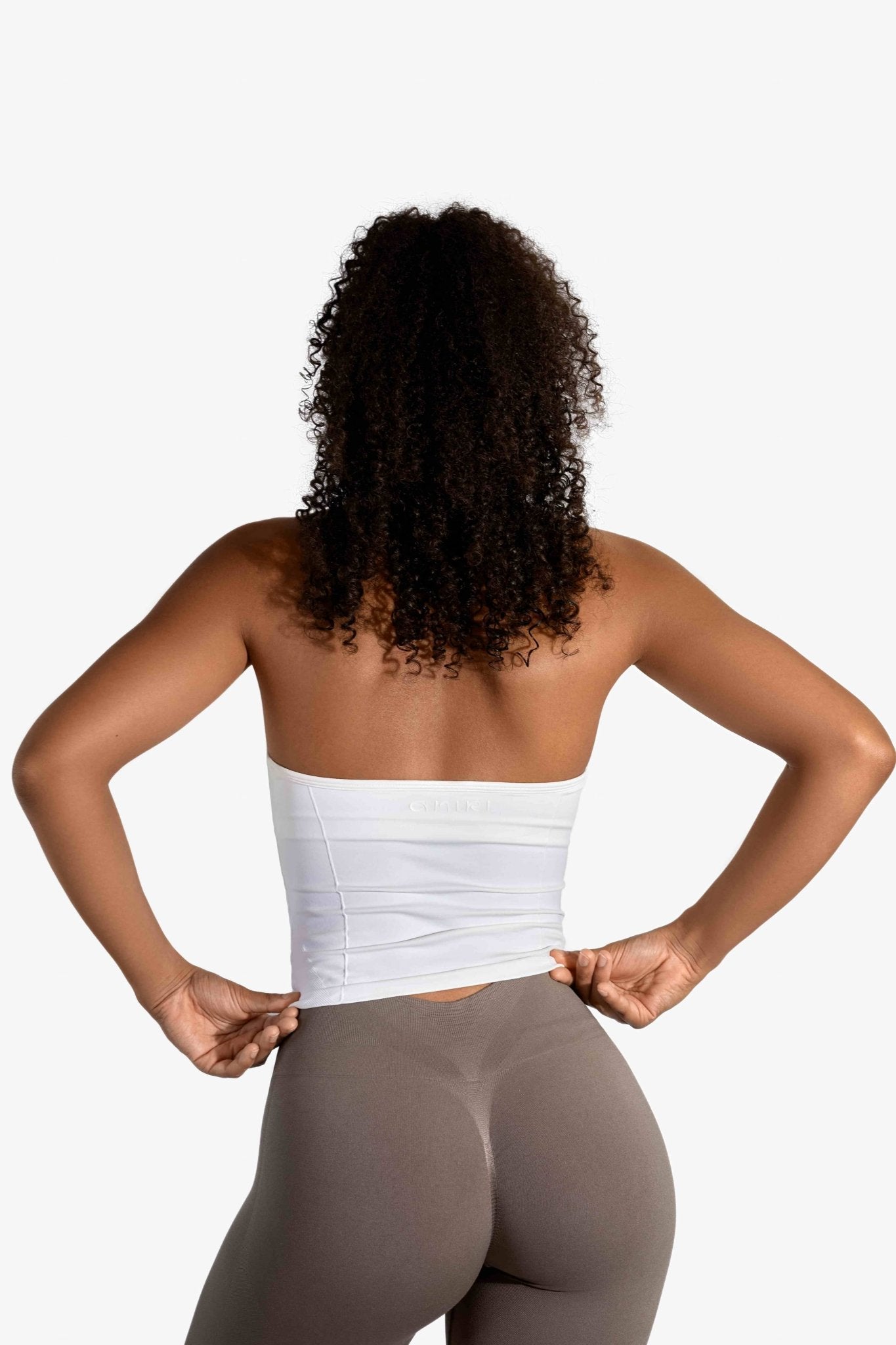 VELARE Neckholder Top - aniri | Sportswear